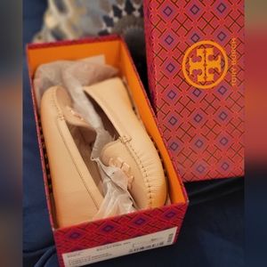 Brand New Tory Burch Lowell 2 Drivers Size 5.5